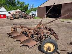 Allis Chalmers 3/16 Pull Type Plow