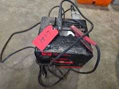 Schumacher Farm and Ranch Battery Charger, 6 and 12 Volt