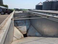 1979 Hobbs 42’ Hopper Bottom, 62” Sides, Ag Hoppers, Roll Tarp, 11R22.5 Tires, VIN: BLV973502