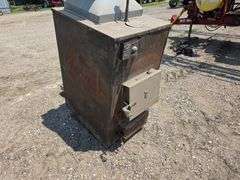 Northern Leader Wood Furnace Model 20-27, Made in Gibbon, MN *Has Not Been Used in A While