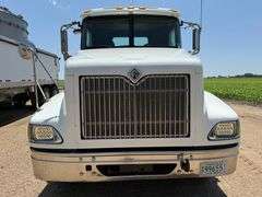 2007 International 9400 Day Cab Semi, 442,458 Miles, Cummins ISX 15 Engine, 10 Speed Transmission, 2