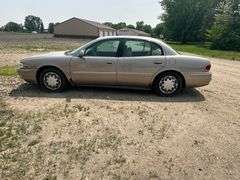 2003 Buick LeSabre Limited, 3.8L Engine, Automatic Transmission, Approx 180,000 Miles, Radio, Runs a