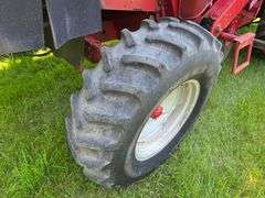 2002 Case IH 2388 Combine, 3,168 Sep and 4,500 Engine Hours, 14.9x24 Rears, 380/90R46 Fronts with Du