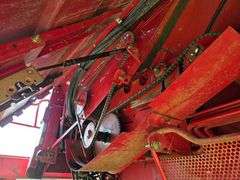 2002 Case IH 2388 Combine, 3,168 Sep and 4,500 Engine Hours, 14.9x24 Rears, 380/90R46 Fronts with Du