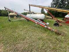 Hutchinson 8” x 53’ Auger, 540 PTO, Needs 1 Bearing Replaced on Drive Line, SN: 177092