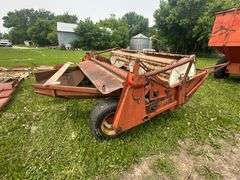 International Model 990 Haybine, 9’ Cut, 540 PTO, 1 Steel Crimper, 1 Rubber Crimper