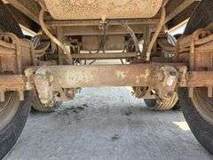 1997 Wilson Commander 40’ Grain Hopper, Roll Tarp, Spring Ride, Rear Ladder, New Tarp, 11R22.5 Tires