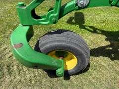 2011 John Deere 2410 3-Section 28’ Chisel Plow, 32” Tru-Depth Standards, 30 Shank, Single Point Dept