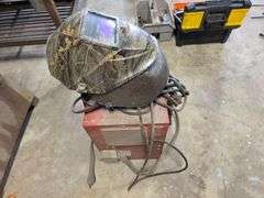 AC/DC 250 amp Welder with Leads and 2 Helmets