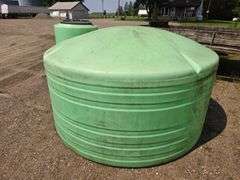 1250 Gallon Poly Tank with 2” Discharge, Shows a Slight Crack Above 800 Gallons