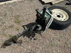 Ted Williams 2 Stroke Boat Motor, Air Cooled, 5.5hp, Engine is Loose, Has Not Ran for Approx 10 Year