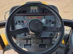 2000 CAT Challenger 95E Track Tractor, 7,557 Hrs, Power Shift Transmission, 30” Tracks, Front and Re