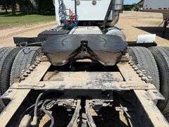 2007 International 9400 Day Cab Semi, 442,458 Miles, Cummins ISX 15 Engine, 10 Speed Transmission, 2