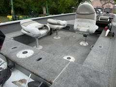 2009 Alumacraft Navigator 165CS 16’ Boat, 90HP Mercury Outboard, 2 Stroke, Minn Kota Trolling Motor,