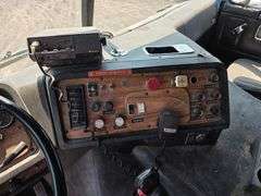 1990 Volvo Cab Over Semi Tractor, 452,999 Miles, 13 Speed Transmission, 11R22.5 Fronts and Rears, Ad
