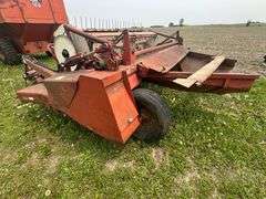 International Model 990 Haybine, 9’ Cut, 540 PTO, 1 Steel Crimper, 1 Rubber Crimper
