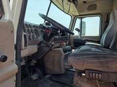 2000 Mack Vision 600 Day Cab Semi, 708,319 Miles, Eaton Fuller Automatic Transmission, Jake Brake, P