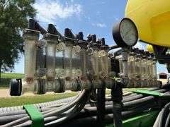 2014 John Deere 1770NT Planter, *Has 2021 Exact Emerge Update*, Hydraulic Downforce, 500 Gallon Liqu