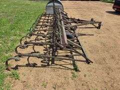 13’ John Deere Chisel Plow