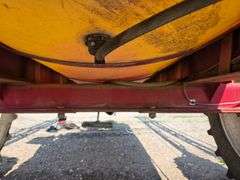 Hardi Navigator 1000 Sprayer, 100’ Boom, 1000 Gallon Poly Tank, 13.6x38 Tires with Duals, Hydraulic