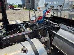 2000 Mack Vision 600 Day Cab Semi, 708,319 Miles, Eaton Fuller Automatic Transmission, Jake Brake, P