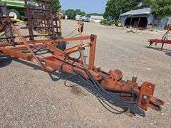 Melroe Model 452 – 12 Section 6' Coil Tine Drag, Hydraulic Down, SN: 661275 *One wing tire blew from