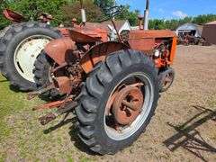 Case VAC Tractor, SN: VAC5260453, Should Run Per Seller