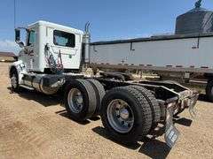 2007 International 9400 Day Cab Semi, 442,458 Miles, Cummins ISX 15 Engine, 10 Speed Transmission, 2