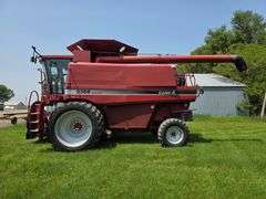 2002 Case IH 2388 Combine, 3,168 Sep and 4,500 Engine Hours, 14.9x24 Rears, 380/90R46 Fronts with Du