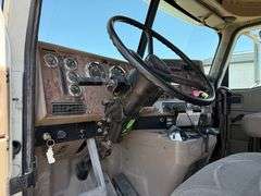 2007 International 9400 Day Cab Semi, 442,458 Miles, Cummins ISX 15 Engine, 10 Speed Transmission, 2