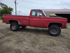 1974 Chevrolet Single Cab, Muncie 4 Speed Transmission, 305 Chevrolet Engine, 33x12.50R15 Tires, VIN