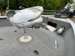 2009 Alumacraft Navigator 165CS 16’ Boat, 90HP Mercury Outboard, 2 Stroke, Minn Kota Trolling Motor,