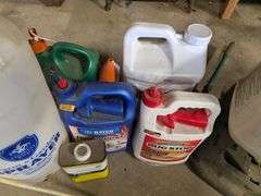 Misc Lawn and Garden Lot, Sprayers, Sprays and More