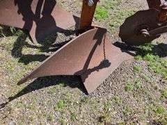Allis Chalmers 3/16 Plow