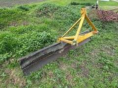 3pt Speeco 7’ Wide Blade, Manual Adjustment