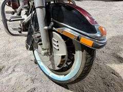 1983 Harley Davidson Electra Glide Motorcycle, 17,129 Miles, Needs Battery, Clutch is Stuck, Will Ne