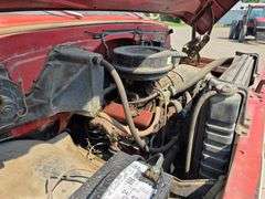 1970 Chevrolet C50 Single Axle Grain Truck, V8 Engine, 4+2 Transmission, 8.25 x 20 Front and Rear Ti