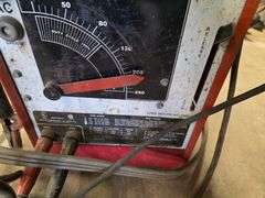 AC/DC 250 amp Welder with Leads and 2 Helmets