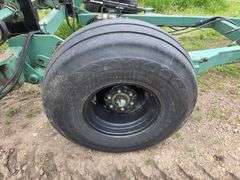 Summers 30’ Multi Weeder, S-Tine with 5 Bar Coil Tine Harrow, 14L-16.1 on 6 Bolt Rims, 9.5L-14 on 6 