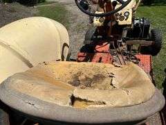 Case 400 Wide Front, 3pt, 1 Set of Rear Hydraulics, Hours Unknown, Diesel, 14.9 x 38 Rears, Runs Per