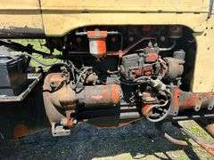 Case 400 Wide Front, 3pt, 1 Set of Rear Hydraulics, Hours Unknown, Diesel, 14.9 x 38 Rears, Runs Per