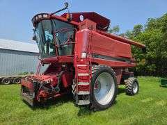 2002 Case IH 2388 Combine, 3,168 Sep and 4,500 Engine Hours, 14.9x24 Rears, 380/90R46 Fronts with Du