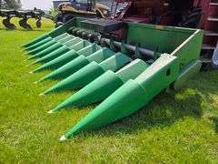 John Deere 9 Row 22” Corn Head with GVL Poly Snouts, Ear Saver, SN: 416939