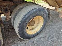 1988 International Day Cab Semi, 953,035 Miles, 9 Speed Eaton Transmission, Muncie 1 Line High Flow