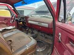 1974 Chevrolet Single Cab, Muncie 4 Speed Transmission, 305 Chevrolet Engine, 33x12.50R15 Tires, VIN