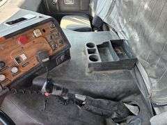1990 Volvo Cab Over Semi Tractor, 452,999 Miles, 13 Speed Transmission, 11R22.5 Fronts and Rears, Ad