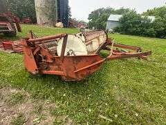 International Model 990 Haybine, 9’ Cut, 540 PTO, 1 Steel Crimper, 1 Rubber Crimper