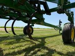 2011 John Deere 2410 3-Section 28’ Chisel Plow, 32” Tru-Depth Standards, 30 Shank, Single Point Dept