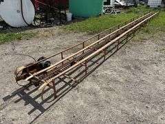 Small Square Bale Conveyor, 31’, Elec Motor, *works good per seller
