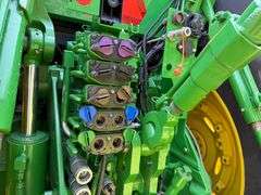 2021 John Deere 8R340 MFWD Tractor, 959 Hours, E23 Power Shift Transmission, ILS, Ultimate Comfort C